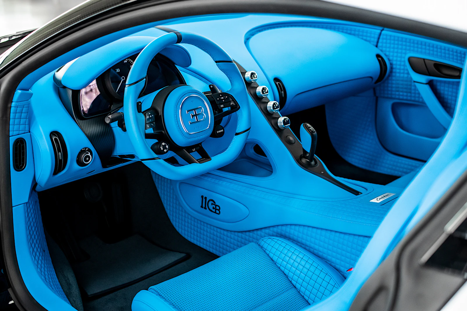 Light Blue Sport 内饰
